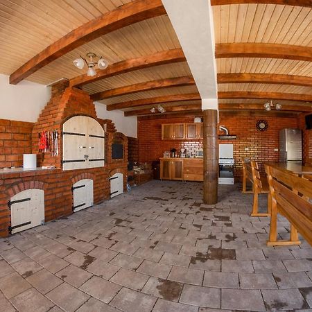 Casa Alex Hotel Novaci-Straini Bagian luar foto
